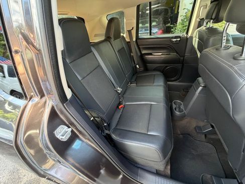 Used 2014 Jeep Compass Latitude AWD/4WD image 32
