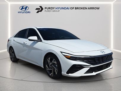 Certified 2025 Hyundai Elantra SEL