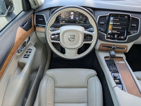 Used 2020 Volvo XC90 T6 Inscription image 15