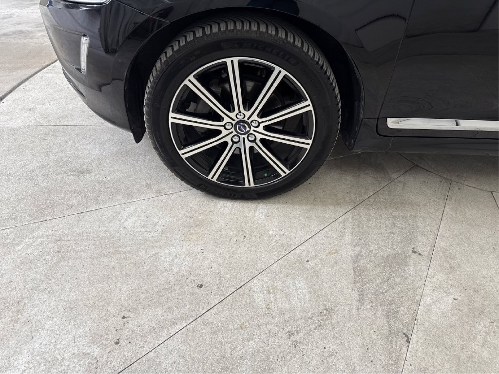 Used 2016 Volvo XC60 T6 w/ Climate Package AWD/4WD image 36