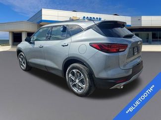 Used 2023 Chevrolet Blazer LT w/ Convenience Package FWD video 3