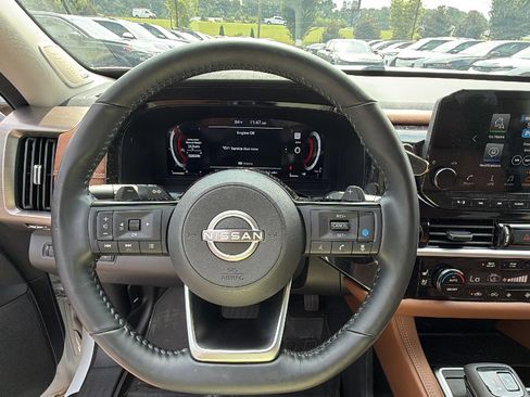 Used 2025 Nissan Pathfinder Platinum w/ Cargo Package FWD image 30