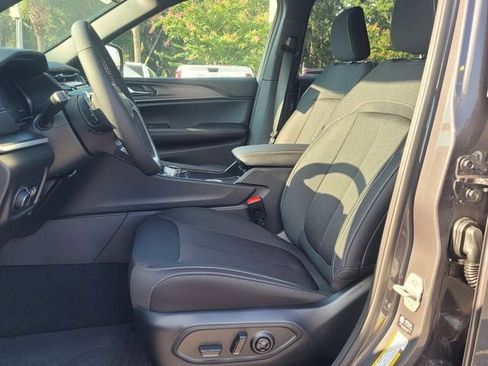 New 2025 Jeep Grand Cherokee L Laredo w/ Luxury Tech Group I image 10