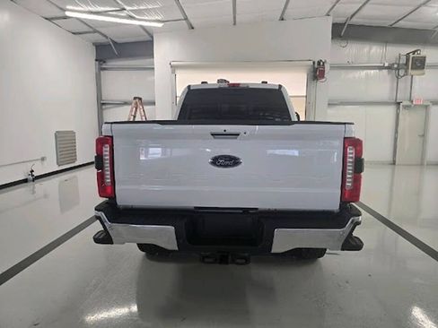 Used 2023 Ford F250 Lariat w/ Chrome Package AWD/4WD image 4