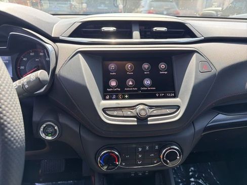 Used 2023 Chevrolet TrailBlazer RS image 12