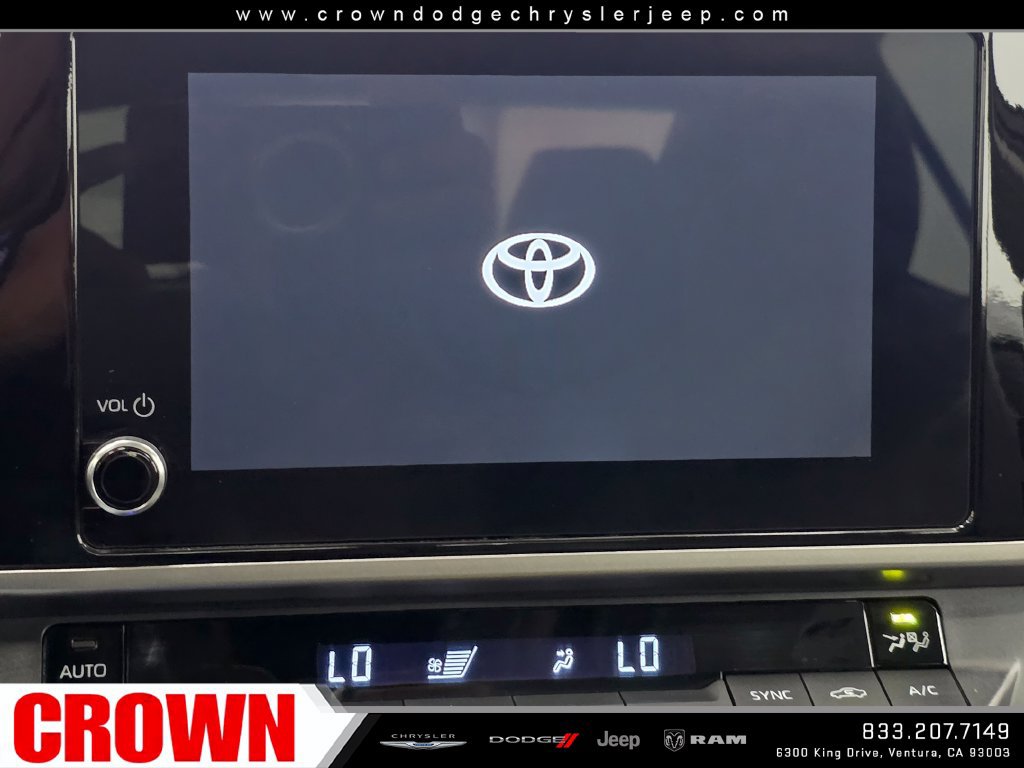 Used 2025 Toyota Camry LE FWD image 26