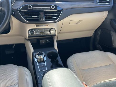 Certified 2020 Ford Escape Titanium image 17