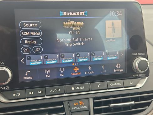 Used 2024 Nissan Altima 2.5 SV FWD image 21
