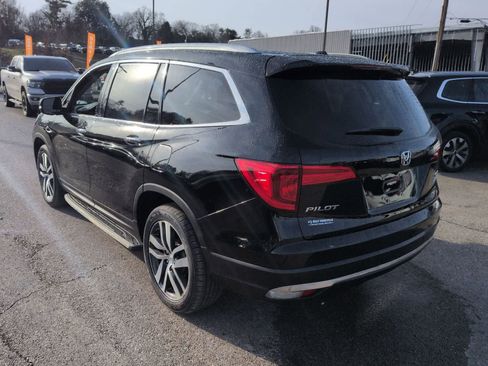 Used 2018 Honda Pilot Touring image 6