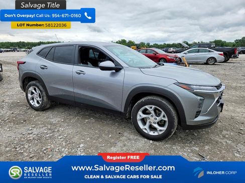 Used 2024 Chevrolet Trax LS w/ LS Convenience Package FWD image 5