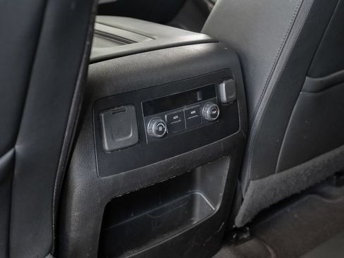 Used 2020 Chevrolet Tahoe LT RWD image 40