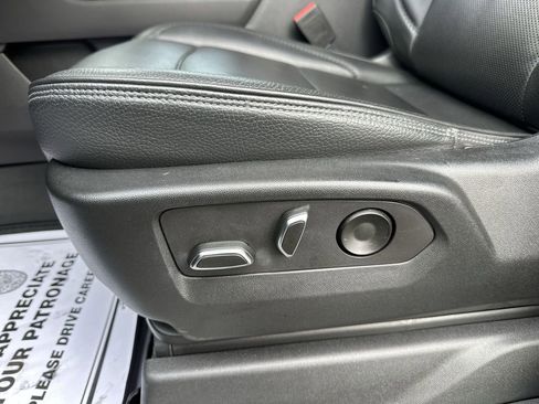 Used 2022 GMC Sierra 1500 Denali w/ Technology Package image 12