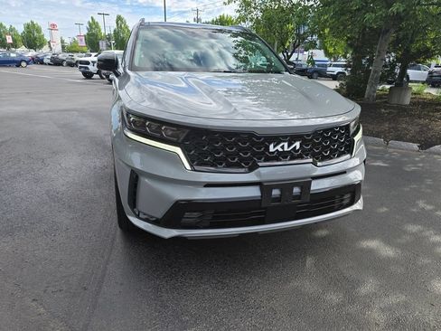 Used 2023 Kia Sorento SX AWD/4WD image 9