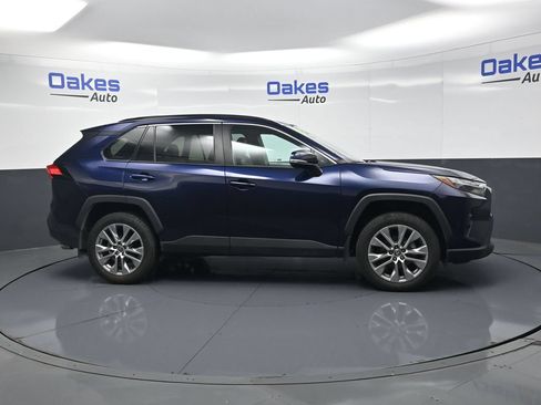 Used 2023 Toyota RAV4 XLE Premium AWD/4WD image 8