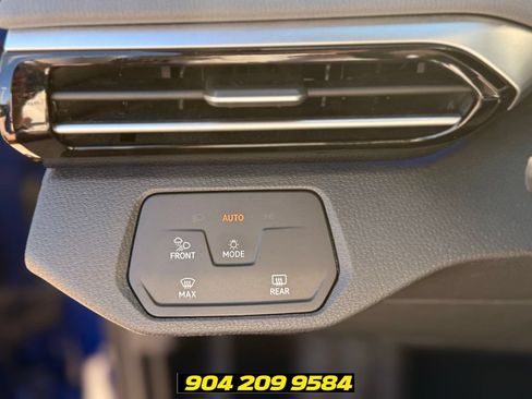 Used 2021 Volkswagen ID.4 Pro S RWD image 17