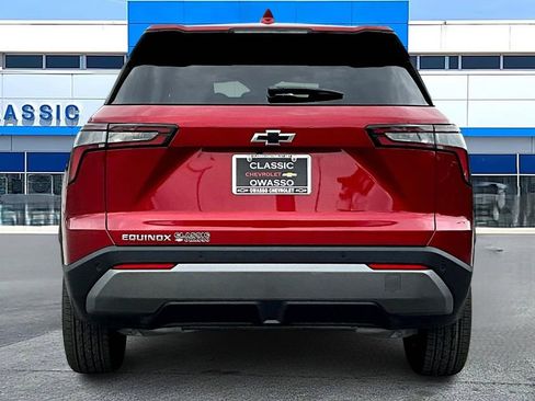 New 2026 Chevrolet Equinox LT image 4