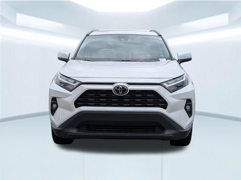 Used 2024 Toyota RAV4 XLE Premium FWD image 10