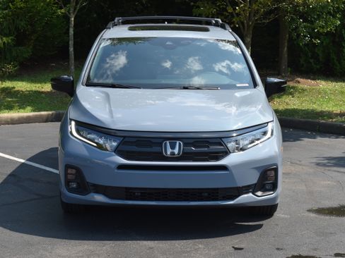 New 2026 Honda Odyssey Sport-L image 2