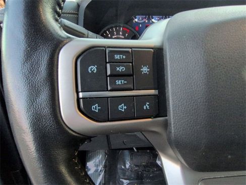 Used 2023 Ford Expedition Max XLT image 18