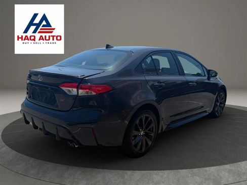 Used 2023 Toyota Corolla SE FWD image 5