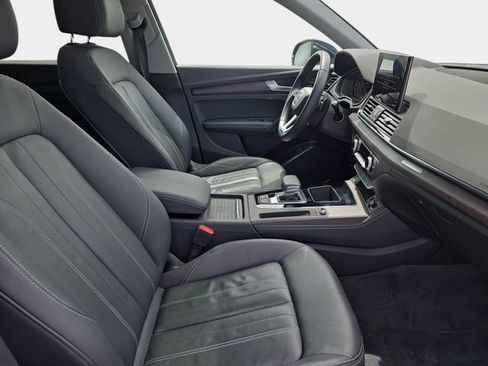 Used 2021 Audi Q5 e Premium Plus w/ Premium Plus Package AWD/4WD image 12