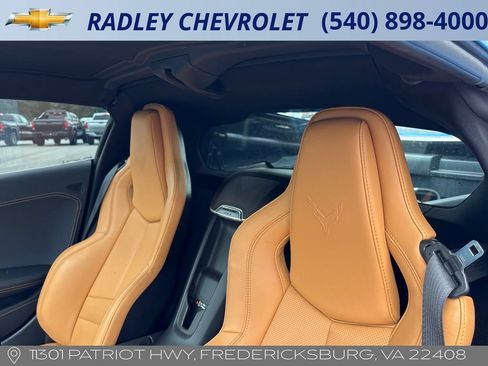 Used 2023 Chevrolet Corvette Stingray Preferred Cpe w/ Z51 Performance Package RWD image 3