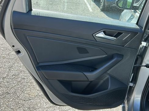 Used 2023 Volkswagen Jetta SE w/ Panoramic Sunroof Package FWD image 23