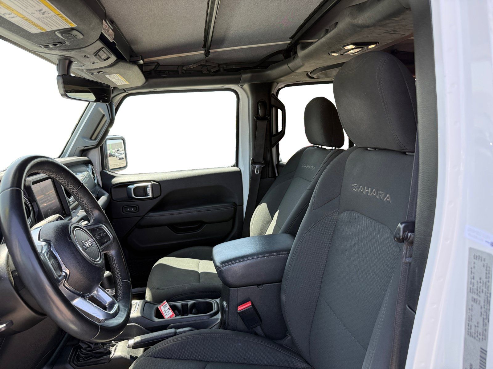 Used 2022 Jeep Wrangler Unlimited Sahara AWD/4WD image 10