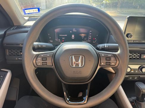 Used 2024 Honda Accord LX image 11