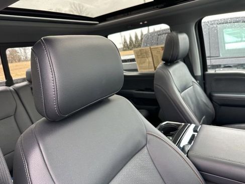 Used 2022 Ford F150 Lariat w/ Equipment Group 502A High image 13