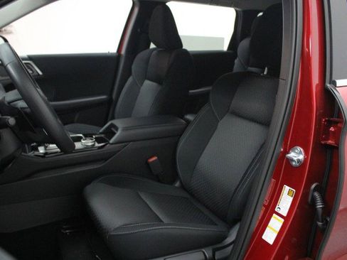 New 2026 Mitsubishi Outlander ES image 7