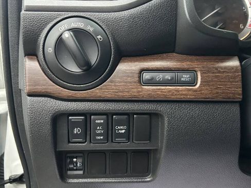 Used 2016 Nissan Titan Platinum Reserve image 24