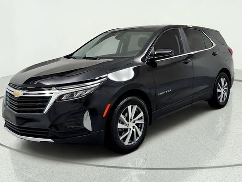 Used 2024 Chevrolet Equinox LT w/ LPO, Floor Liner Package FWD image 1