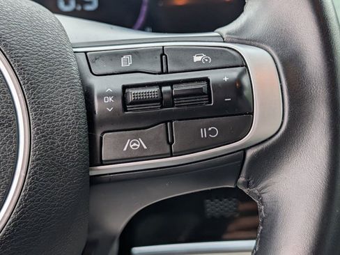 Used 2025 Kia Sportage EX AWD/4WD image 29