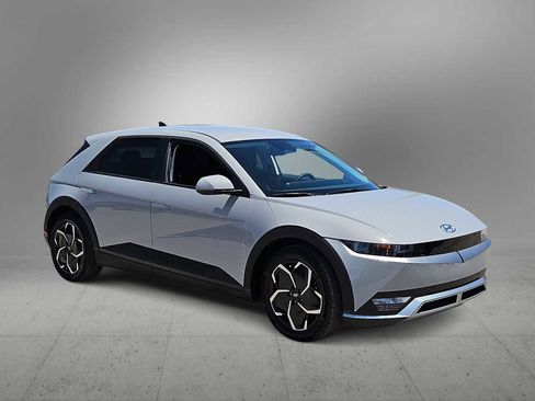 Certified 2024 Hyundai Ioniq 5 SEL RWD image 2