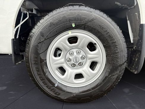 New 2026 Nissan Frontier S image 13