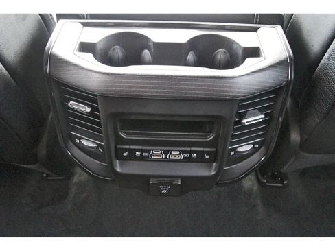 Used 2022 RAM 1500 Limited AWD/4WD image 15