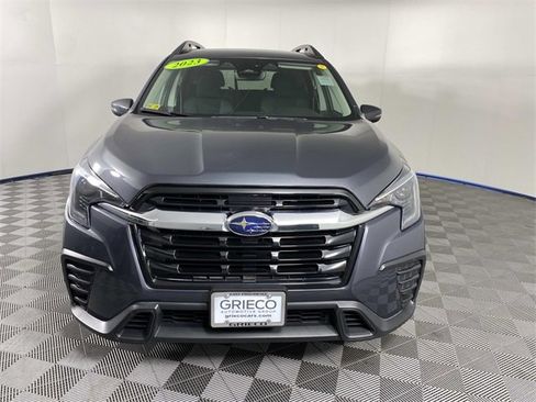 Used 2023 Subaru Ascent Premium w/ Convenience Package image 3
