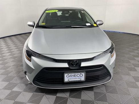 Used 2025 Toyota Corolla LE FWD image 3