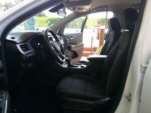 Used 2019 GMC Acadia SLE AWD/4WD image 8