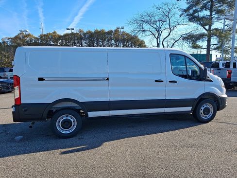 New 2026 Ford Transit 150 Low Roof w/ Load Area Protection Package RWD image 8