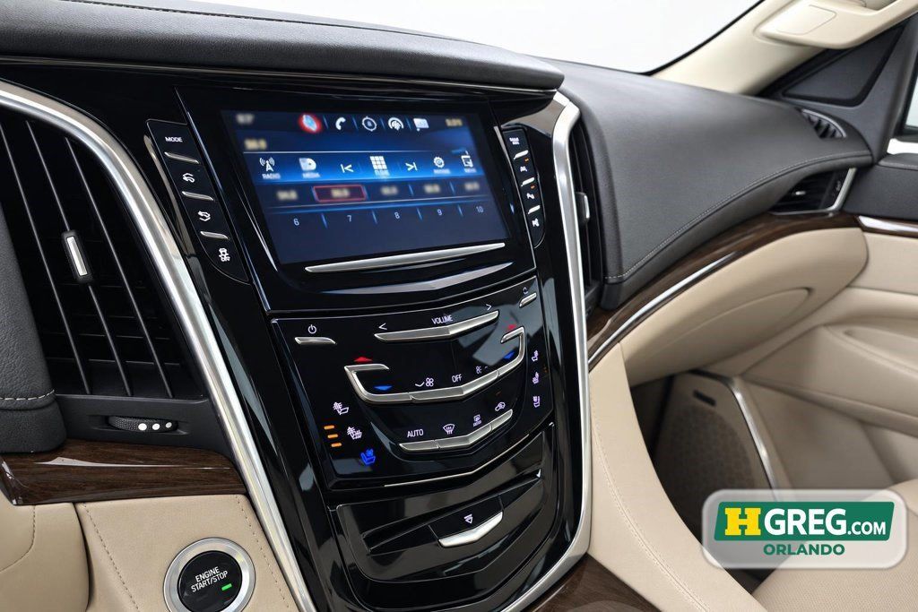 Used 2018 Cadillac Escalade Luxury RWD image 15