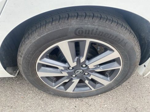 Used 2024 Nissan Versa S w/ S Plus Package FWD image 22