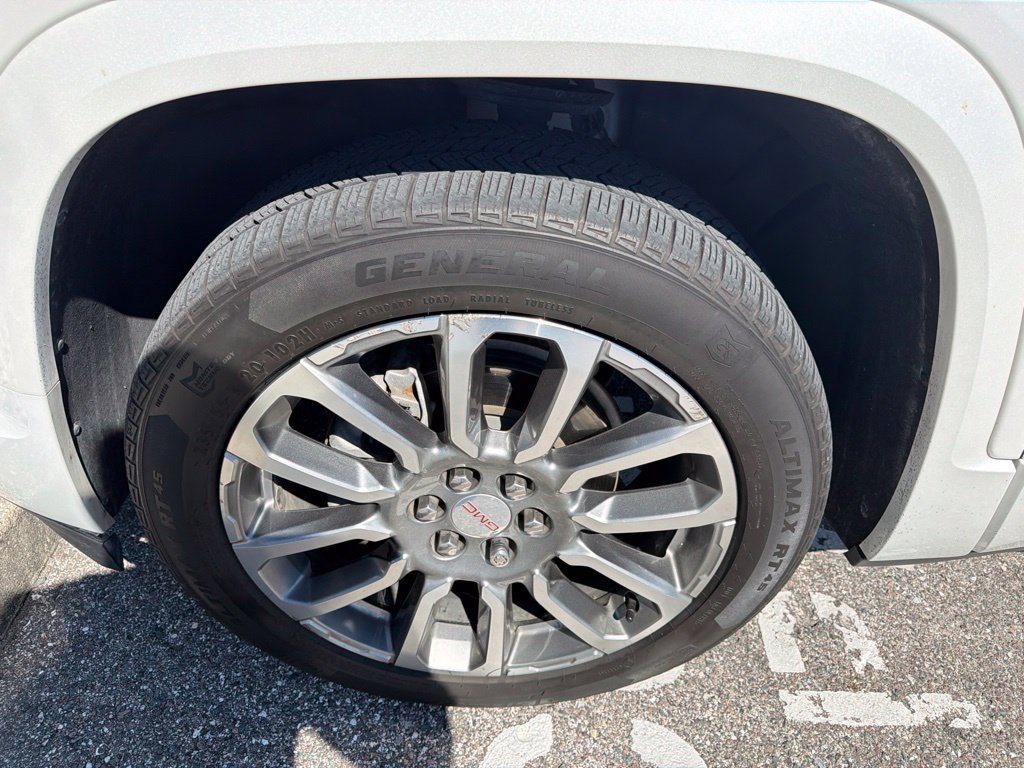 Used 2021 GMC Acadia Denali w/ Trailering Package AWD/4WD image 6