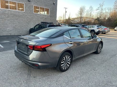 Certified 2025 Nissan Altima 2.5 SV image 7