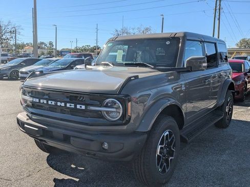 New 2025 Ford Bronco Outer Banks AWD/4WD image 7