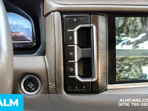 Used 2022 GMC Yukon XL Denali w/ Denali Premium Package image 36