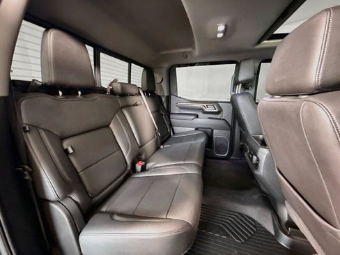 Used 2022 Chevrolet Silverado 1500 LT Trail Boss w/ LT Trail Boss Premium Package AWD/4WD image 28