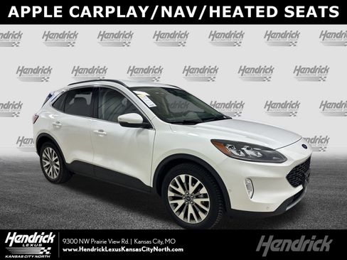 Used 2020 Ford Escape Titanium image 1