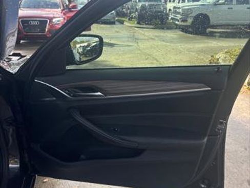 Used 2019 BMW 540i w/ Convenience Package image 18